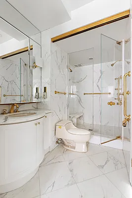 Sold by Compass | media 10