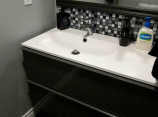 903 S Marengo Ave APT 4, Pasadena, CA 91106