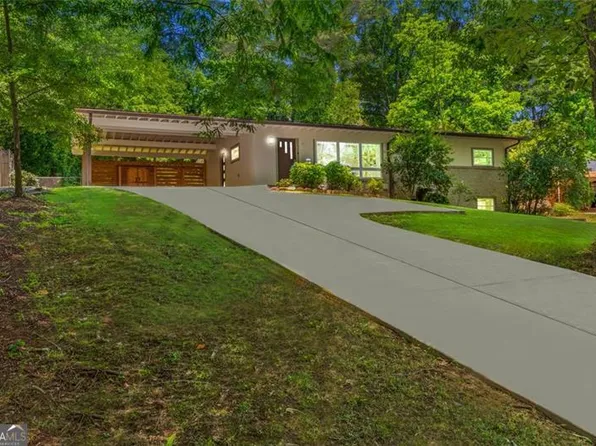 1492 Sagewood Cir, Stone Mountain, GA 30083