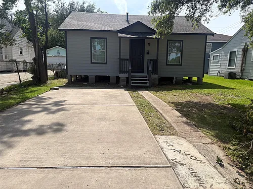 604A Randall St Photo 1