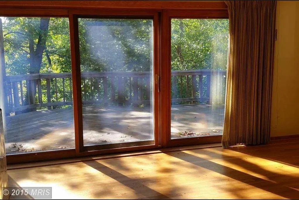 3 bed, 2338 sqft, $5,400 — Photo 3