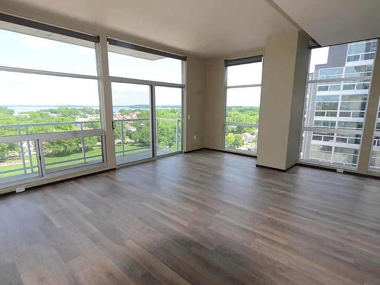 Galaxie High Rise Apartments — Photo 85