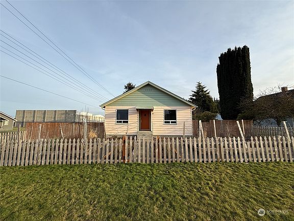 2nd image of 203 S Vine Street