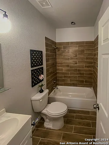 143 Lucas St #201 — Photo 10