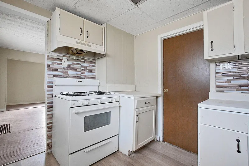 Thumbnail 17