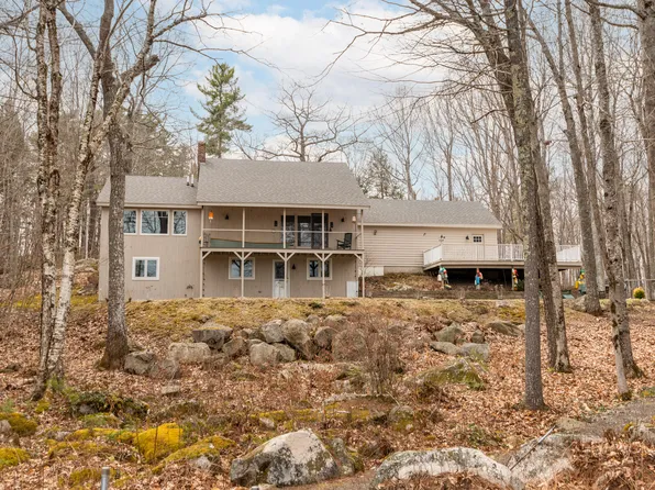 31 Pulpit Rock Road, Raymond, ME 04071
