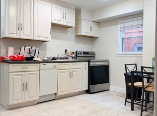 1523 209th St FLOOR 1, Bayside, NY 11360