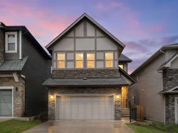 232 S Nolancrest Hts NW, Calgary, AB T3R 0V8