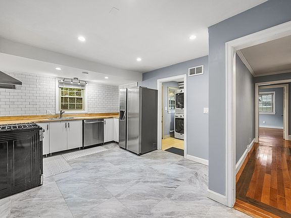 3rd image of 51 Selwyn Rd