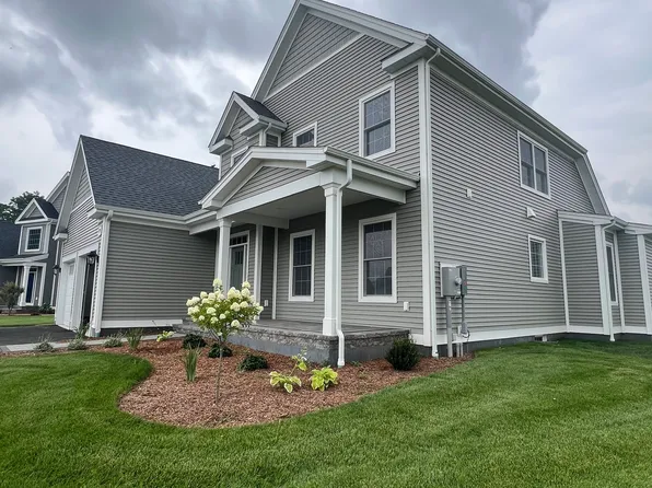 9 Primrose Lane, Cromwell, CT 06416
