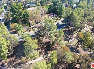 3137 Nicada Dr, Los Angeles, CA 90077