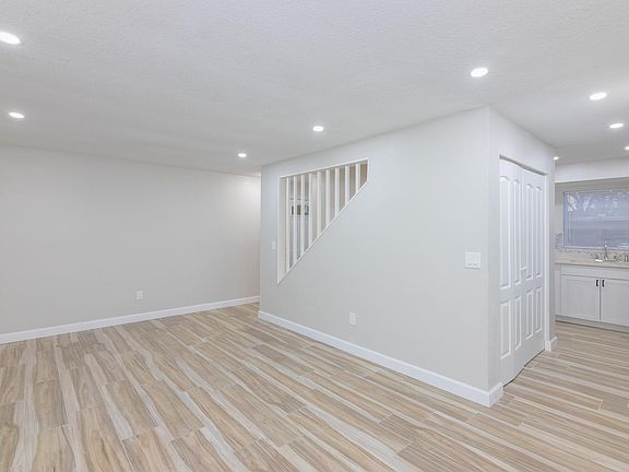 3rd image of 13901 Village View Dr