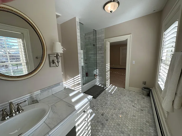 2 E Madison Ave — Photo 11
