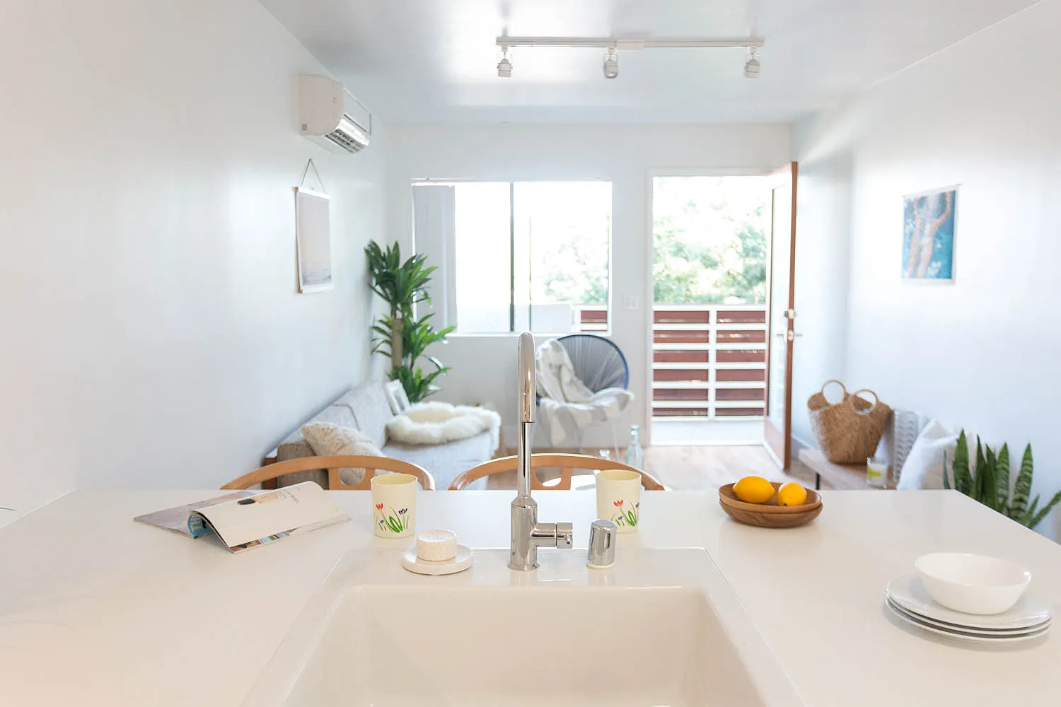 2 bed, 695 sqft, $2,600 — Photo 1