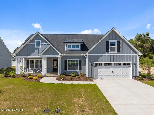911 Hunter Grace Drive, Winterville, NC 28590
