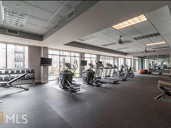 5th image of 711 Cosmopolitan Dr NE #119