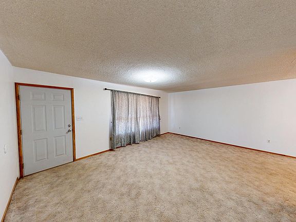 5th image of 5715 San Felipe Rd SE