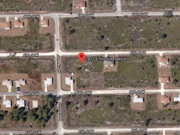 2817 67th St W, Lehigh Acres, FL 33971