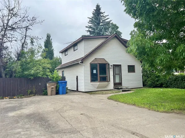 211 2nd Avenue S, Melfort, SK S0E 1A0