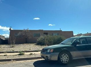 1111 Avenida Codorniz, Santa Fe, NM 87507