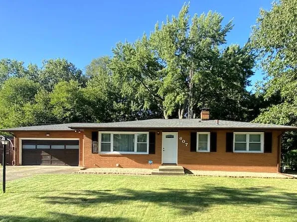 607 Eloise Dr, Benton Harbor, MI 49022