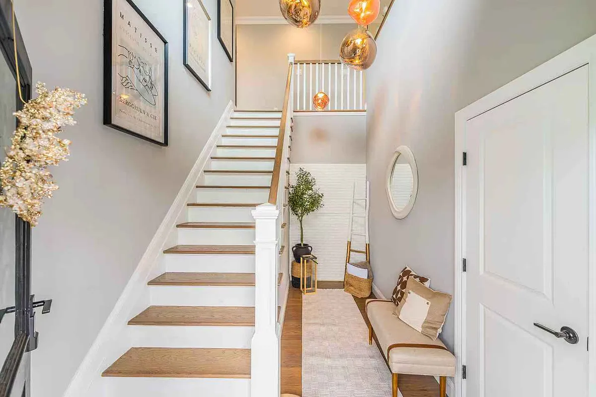 Building Photo - Jackson Ave