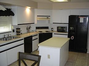5th image of 4327 N Stewart Way
