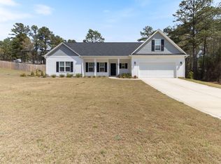 111 Sugarberry Pl, Spring Lake, NC 28390