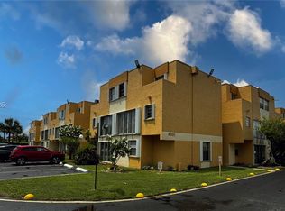 South Winds Condo, Miami, FL 33174