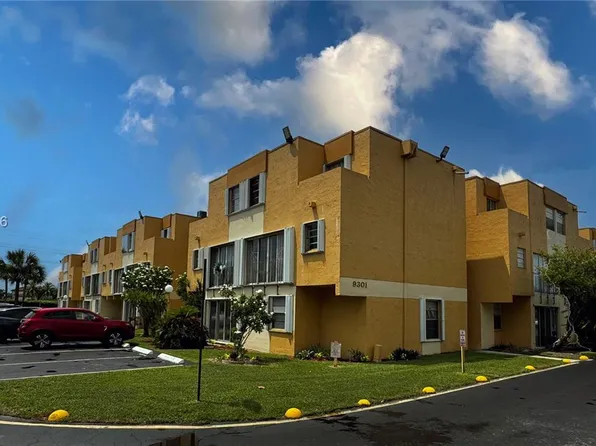 9301 SW 4th St APT 114E, Miami, FL 33174