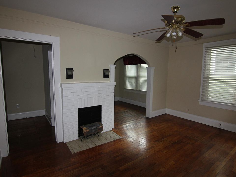 Living Room & Dining Room