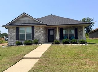 8673 Kimberly Dawn Dr, Southaven, MS 38671