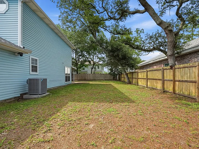 403B Yancey St — Photo 43