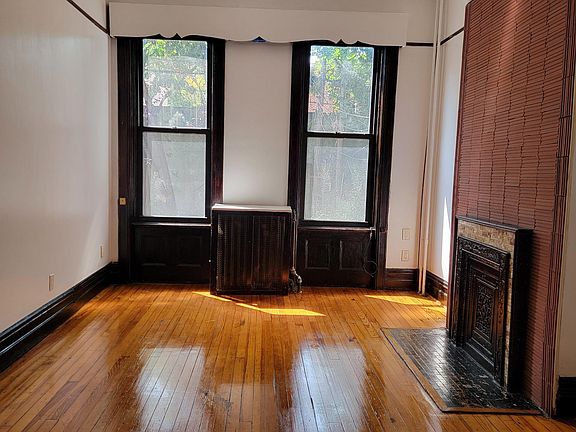 2nd image of 414 36th St Floor 1