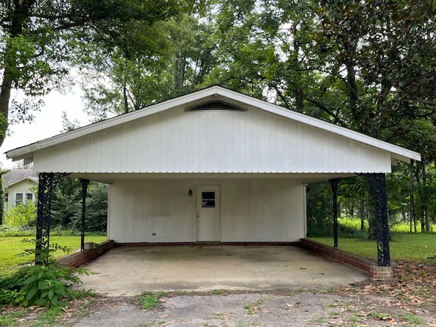 Renovated 3 Bedroom 1 Bath Home for Rent — Photo 4