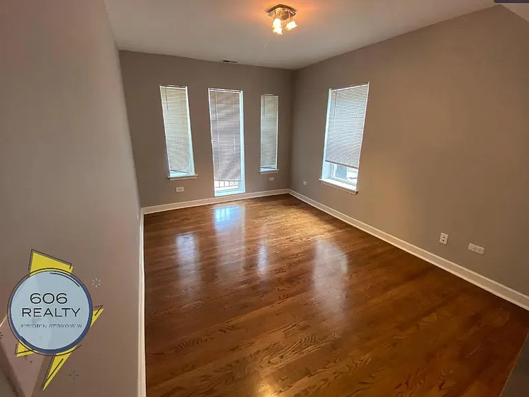 West Ridge Renovated Apts! — Photo 9