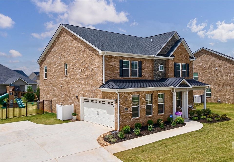 1st image of 2062 Brookside Circle