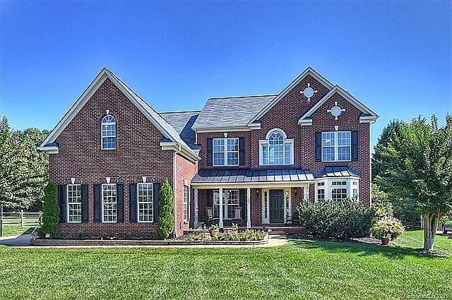 1st image of 167 Corona Cir