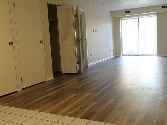 4th image of 2527 Milligan Way APT C103