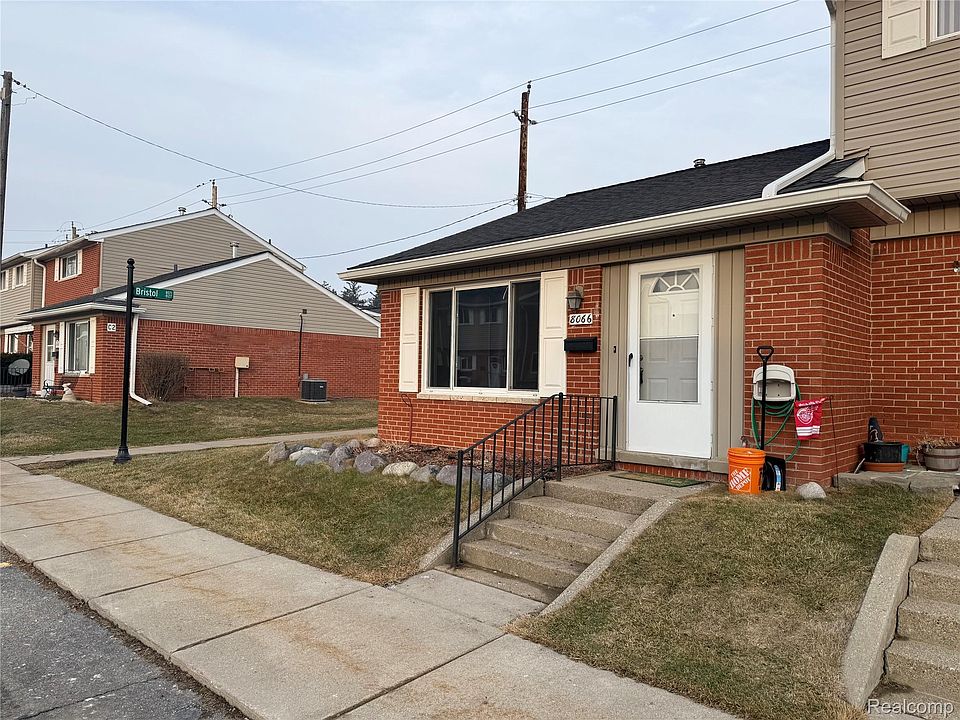 8066 Coventry St, photo 18