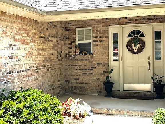 3rd image of 1605 Eunice Ln