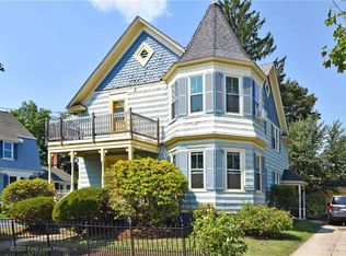 61 Blackamore Ave, Cranston, RI 02910