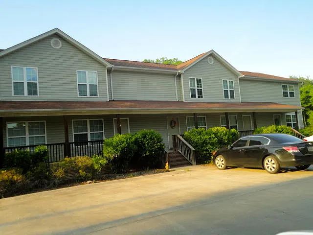 Osburn Rd — Photo 1