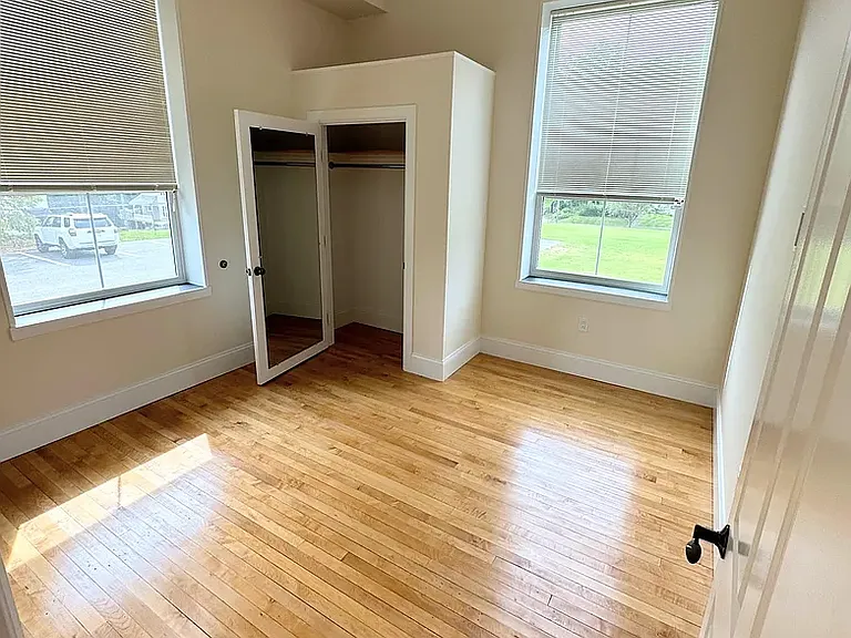 21 Williams St #2C — Photo 8