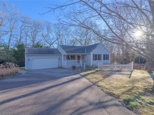 6 Montauk Rd, Charlestown, RI 02813