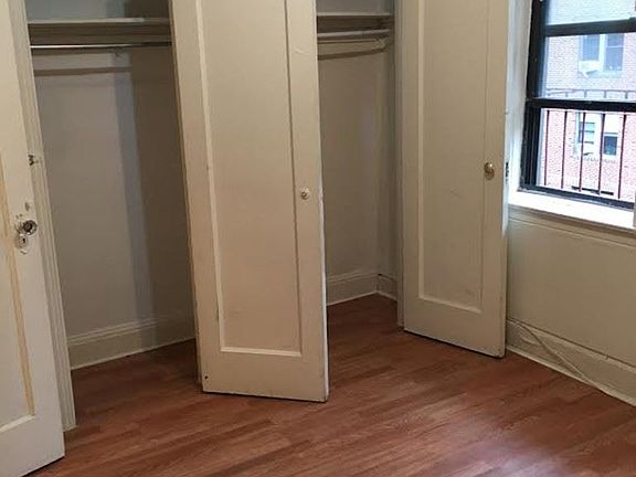 3rd image of 4318 41st St APT 3A
