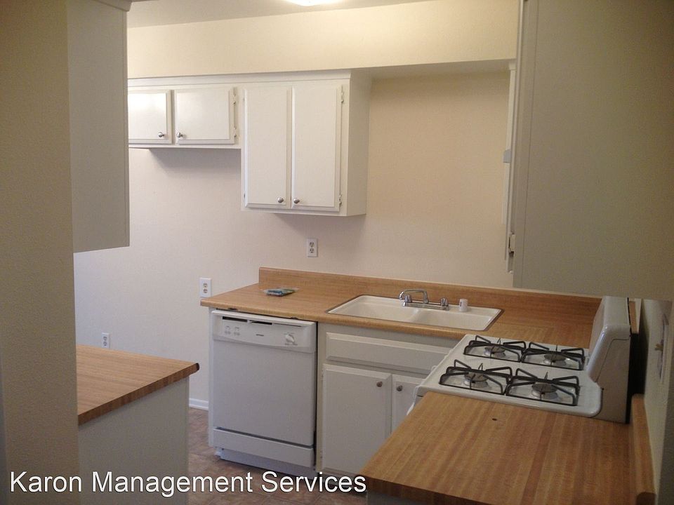 2nd image of 14511 Larch Ave #1