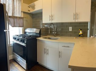 696 Pontiac Pl #2A, Bronx, NY 10455