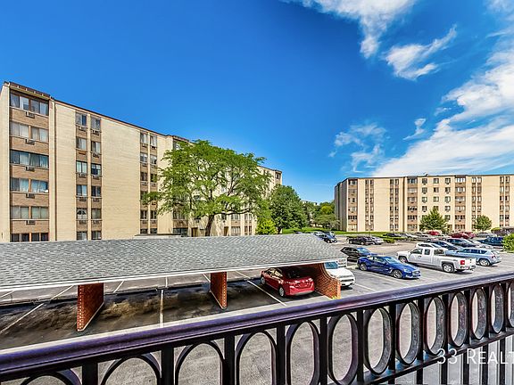 3rd image of 9801 S Karlov Ave #303