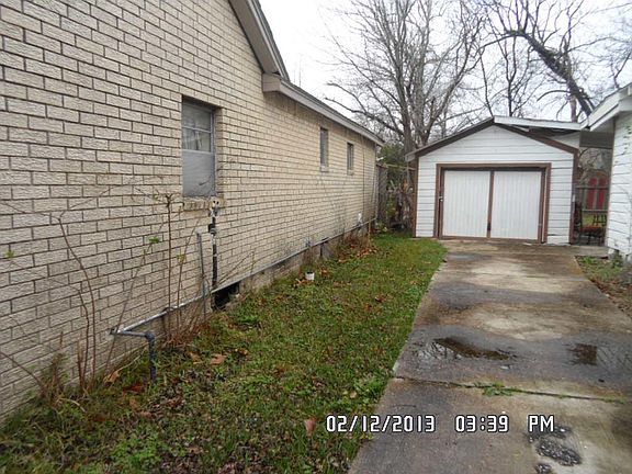 2nd image of 717 Neyland St